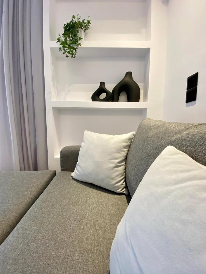 Seafront Apartment By C2C Architects Kalívia Thorikú Kültér fotó